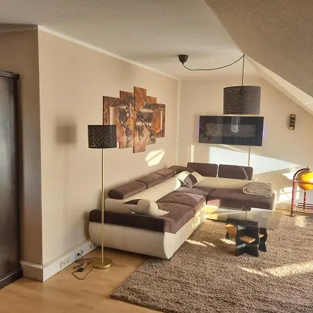 Apartamento Moderne Mit Pool Bei Dresden Kesselsdorf
