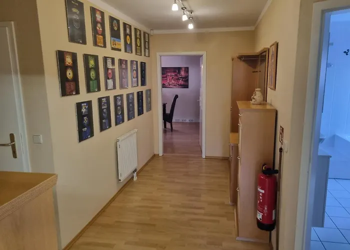 Mit Pool Am Stadtrand Von Dresden アパート ケッセルスドルフ