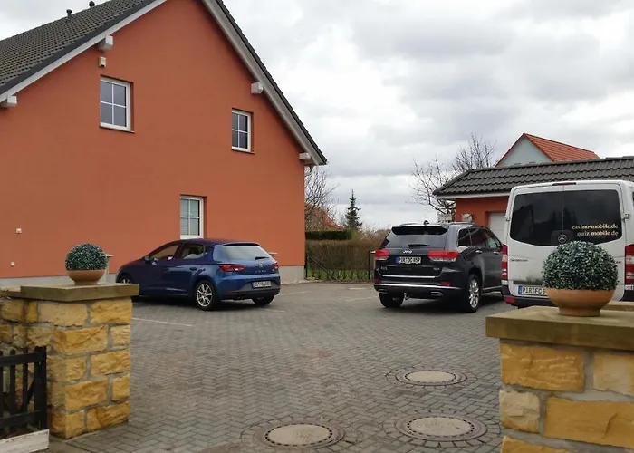 Mit Pool Am Stadtrand Von Dresden *