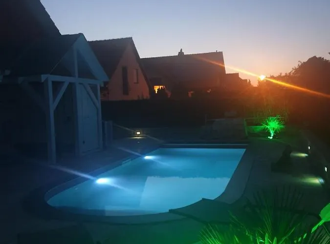 Mit Pool Am Stadtrand Von Dresden Kesselsdorf