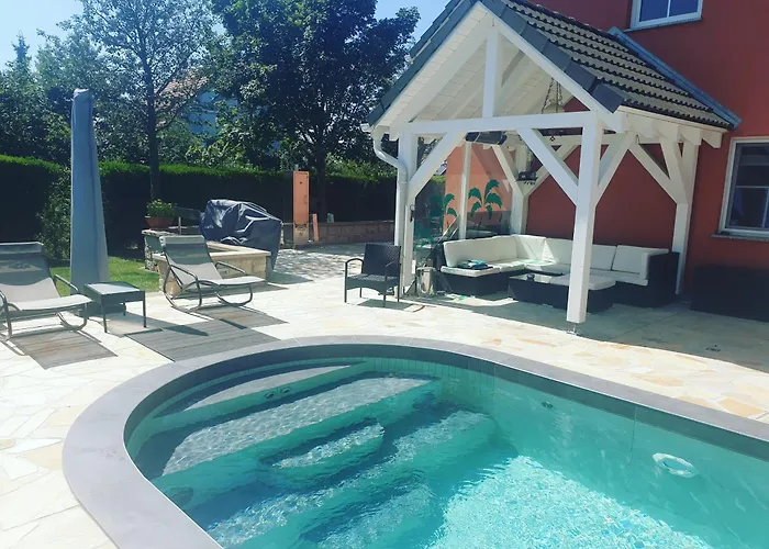 Mit Pool Am Stadtrand Von Dresden アパート ケッセルスドルフ